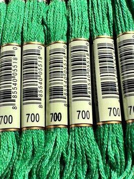 Муліне для вишивання AIRO №700 колір Green, Bright/Яскравий зелений 8м