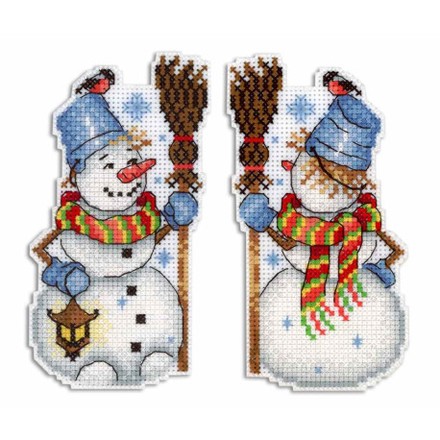 Снеговик Набор для вышивания крестиком новогодней игрушки Classic Design 8317 - Вышивка крестиком и бисером - Овца Рукодельница