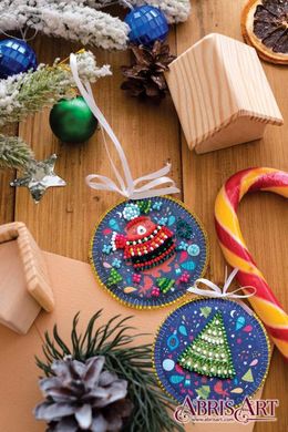 Мишуткин праздник. Набор для вышивки бисером новогодней игрушки на натуральном художественном холсте. Абрис Арт (ABT-003) - Вышивка крестиком и бисером - Овца Рукодельница