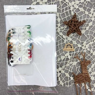 Олень Новорічна іграшка для вишивання хрестиком на пластиковій канві Virena VPC_017 - Вышивка крестиком и бисером - Овца Рукодельница