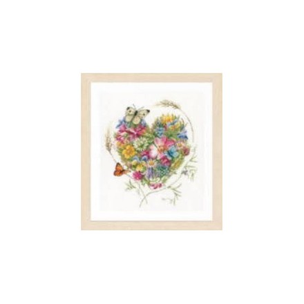 Набор для вышивания Lanarte A heart of flowers Сердце цветов PN-0169960 - Вышивка крестиком и бисером - Овца Рукодельница