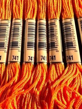 Муліне для вишивання AIRO №741 колір Tangerine, Medium/Середній tangerine 8м