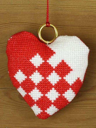 Сплетенное сердце. Набор для вышивания. Permin (01-6250) - Вышивка крестиком и бисером - Овца Рукодельница