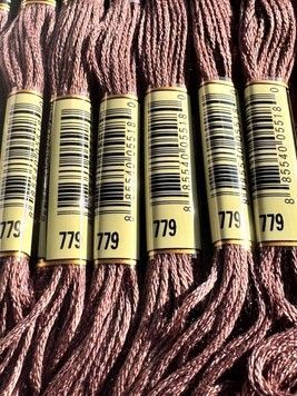 Муліне для вишивання AIRO №779 колір Brown/Коричневий 8м