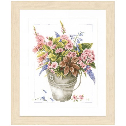 Набор для вышивания Lanarte PN-0158325 Bouquet of flowers in bucket - Вышивка крестиком и бисером - Овца Рукодельница