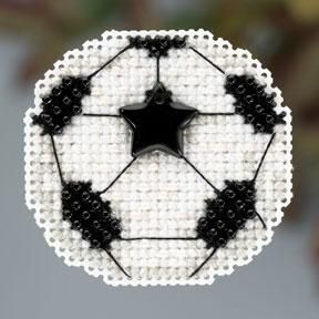 Футбольный мяч. Набор для вышивания. Mill Hill (MH183201) - Вышивка крестиком и бисером - Овца Рукодельница