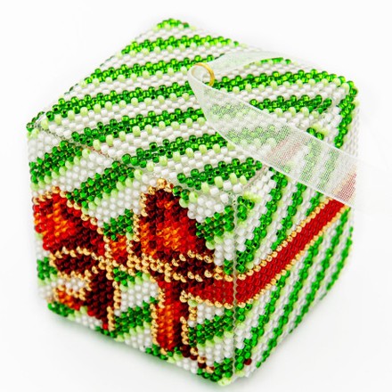 Подарок зеленый Набор для вышивания бисером объемной новогодней игрушки Golden Key N-047 - Вишивка хрестиком і бісером - Овечка Рукодільниця