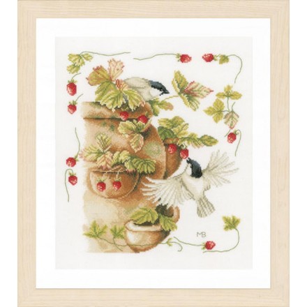 Набор для вышивания Lanarte PN-0168599 Strawberries and Birds - Вышивка крестиком и бисером - Овца Рукодельница