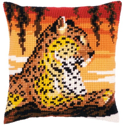 Леопард Набор для вышивки крестом (подушка) Vervaco PN-0162253 - Вишивка хрестиком і бісером - Овечка Рукодільниця